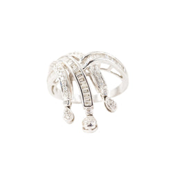 "Rubans" Ring in White Gold and Diamonds