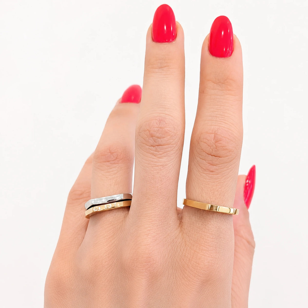 Rings in white gold, yellow gold, and rose gold