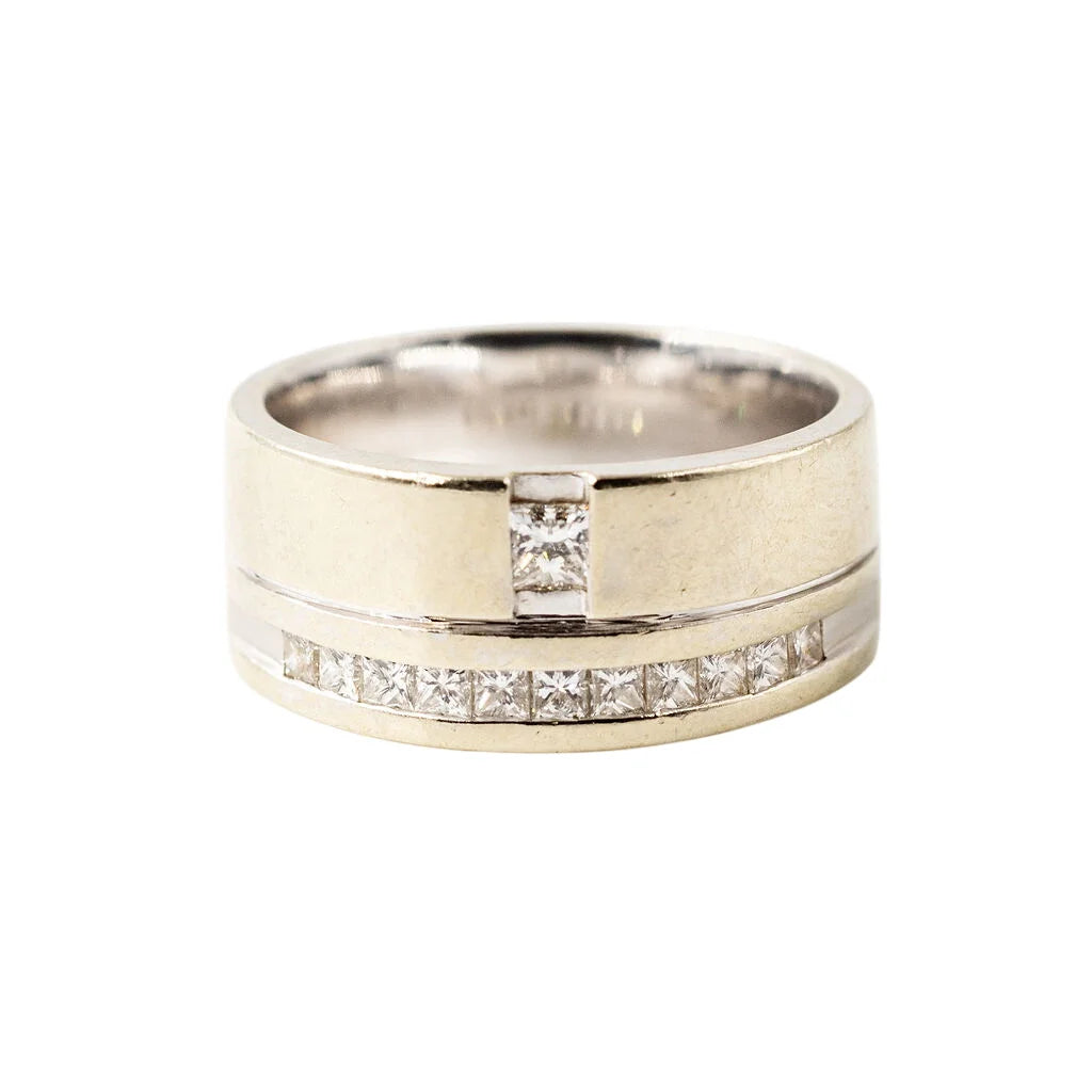 White Gold and Diamond Ring