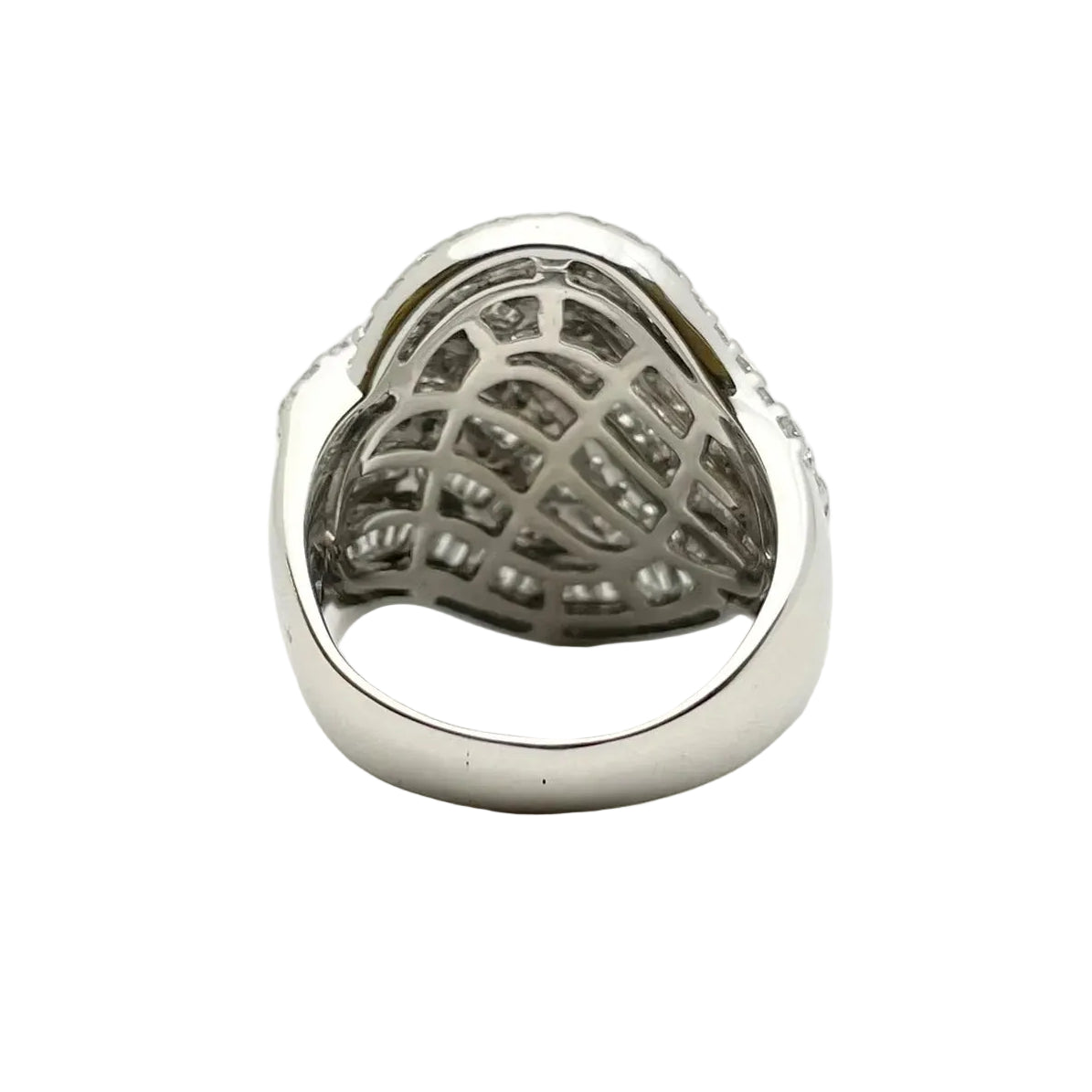 White Gold and Diamond Ring