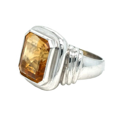 Cocktail Ring in White Gold and Citrine