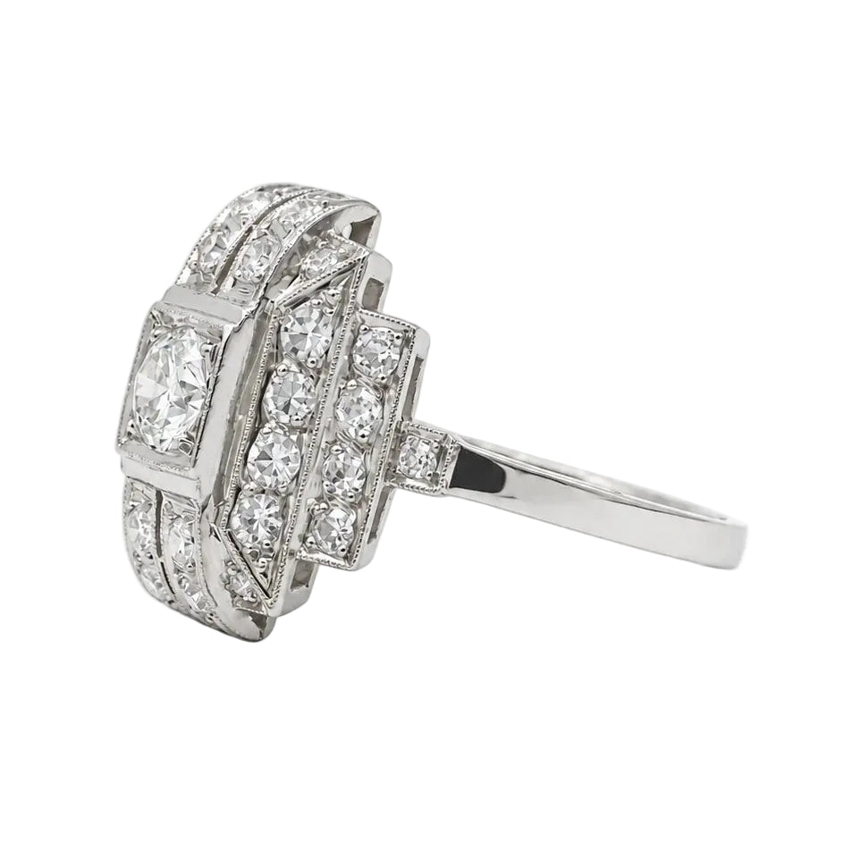 Entourage Ring in Platinum and Diamonds