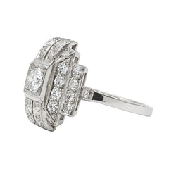 Entourage Ring in Platinum and Diamonds