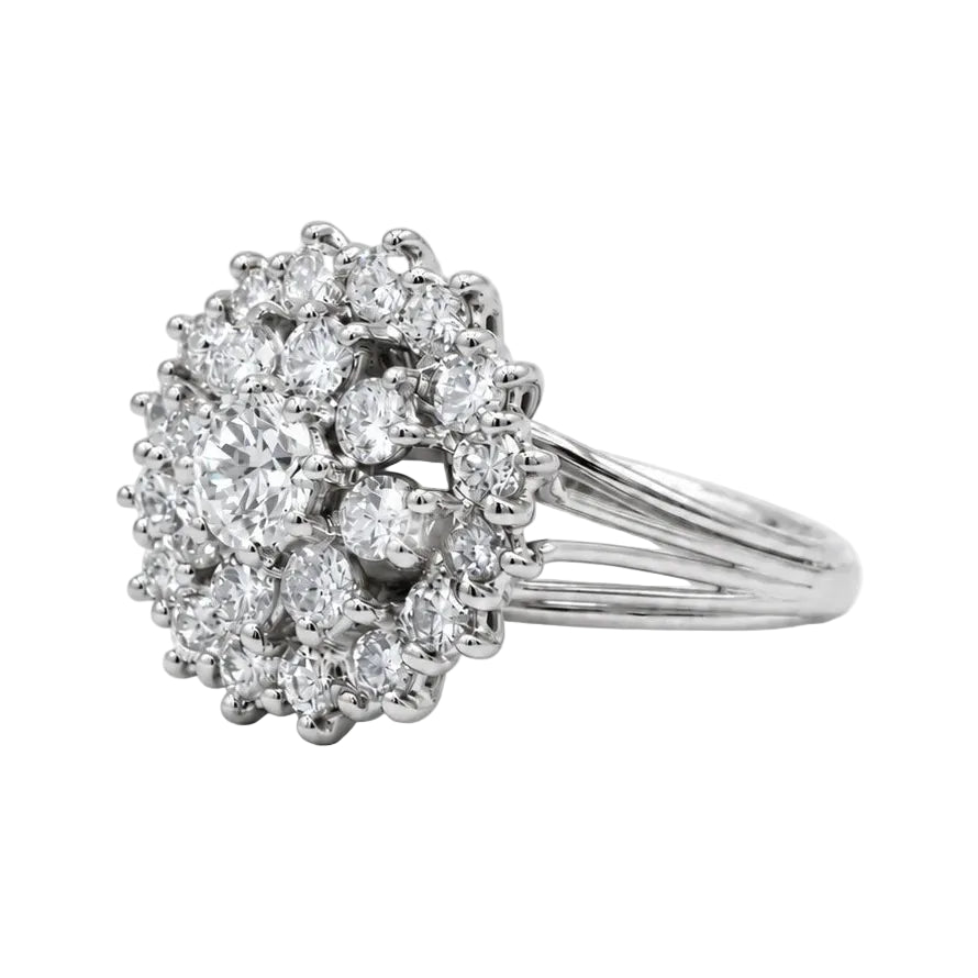 Marguerite Ring in White Gold and Diamonds