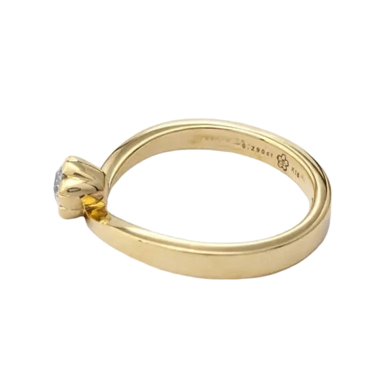 Yellow Gold Solitaire Ring with Diamond