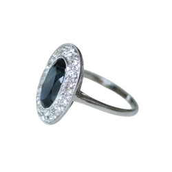 Bague Entourage en platine, saphir et diamants