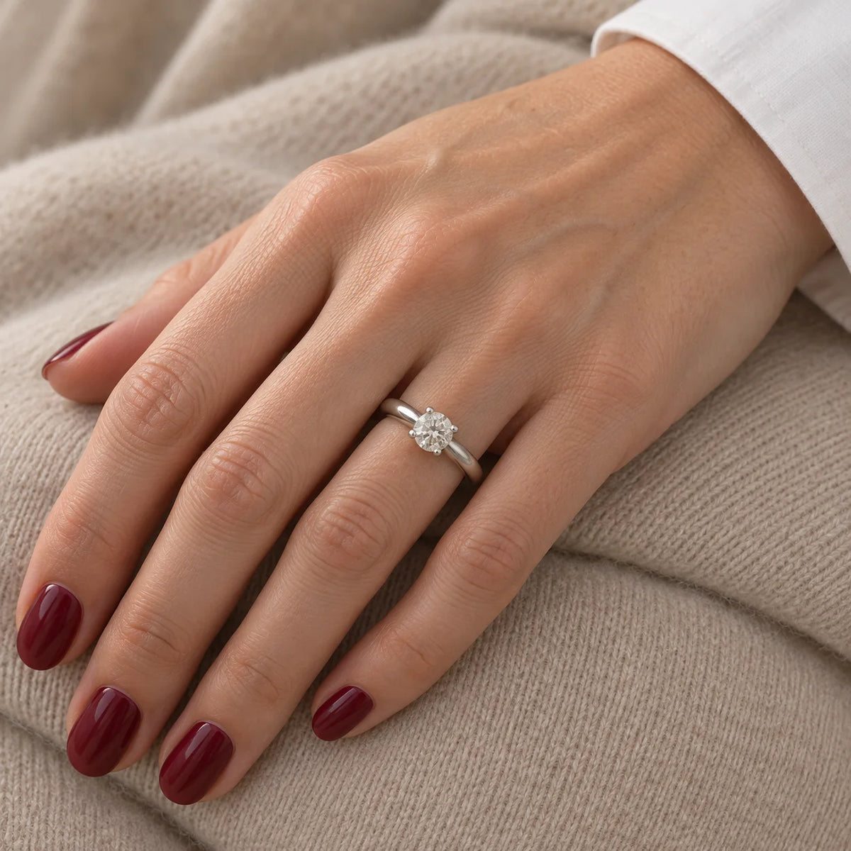 White Gold Solitaire Ring with Diamond