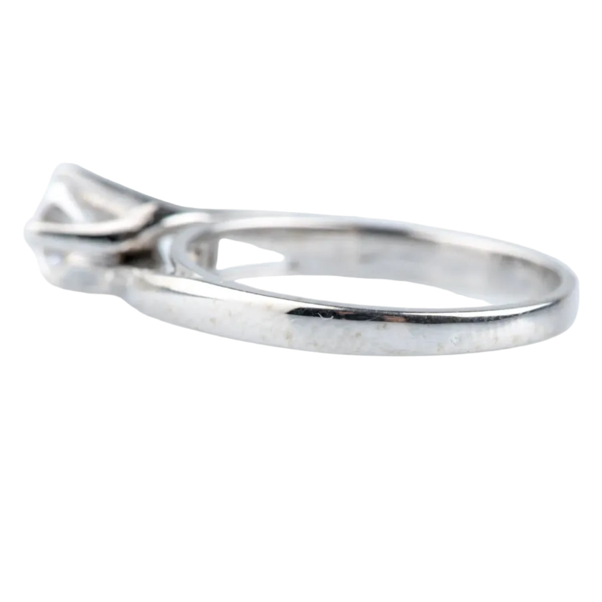 White Gold Solitaire Ring with Diamond