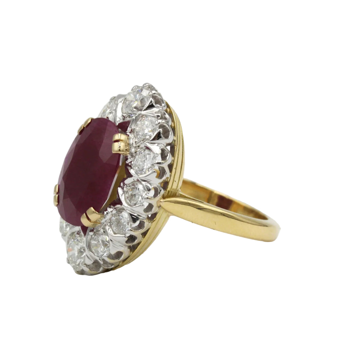 Marguerite Ring in Yellow Gold, Rubies, and Diamonds