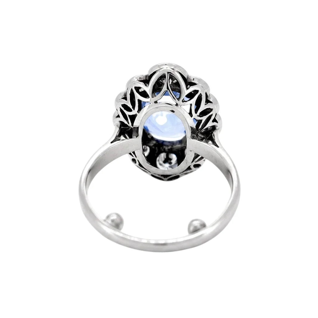 Bague Pompadour en or blanc, saphir et diamants