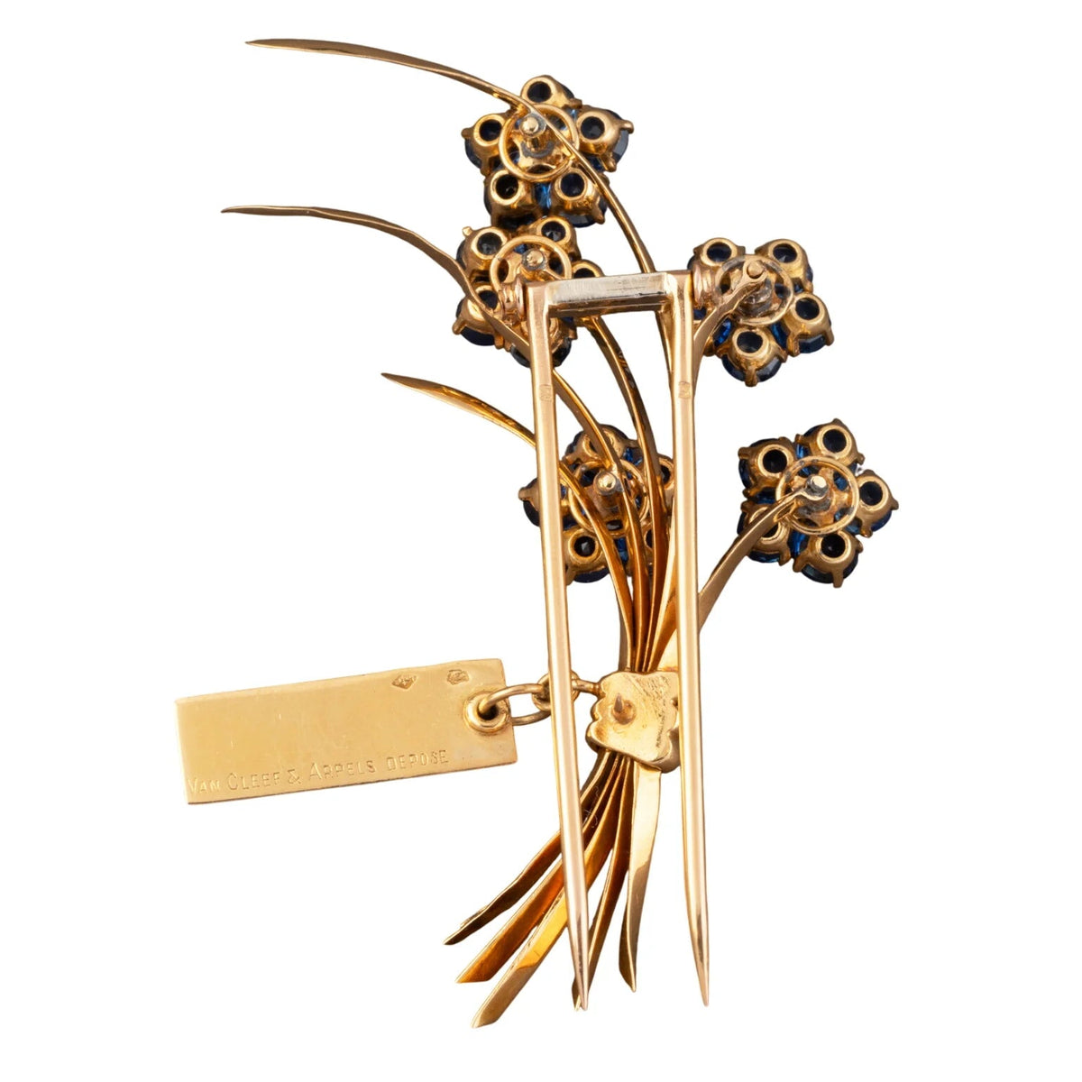 VAN CLEEF & ARPELS "Ne m'oubliez pas" Clip Brooch in yellow gold, sapphires, and diamonds