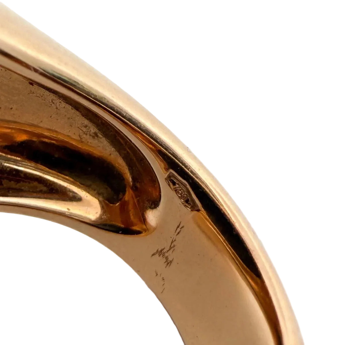 POMELLATO "Victoria" Cocktail Ring in yellow gold and jet