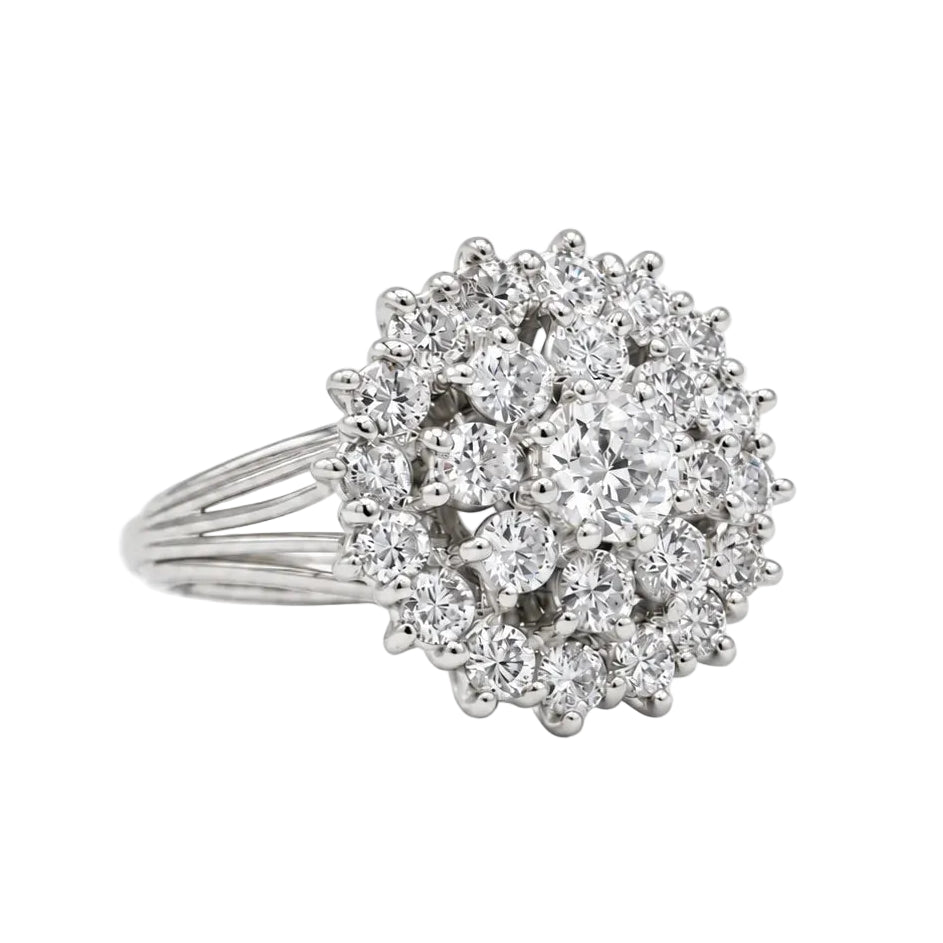Marguerite Ring in White Gold and Diamonds