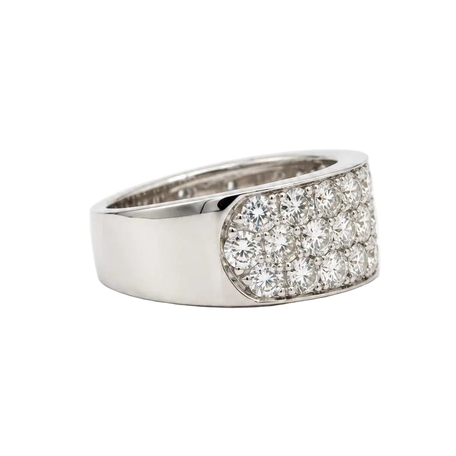 White Gold and Diamond Ring
