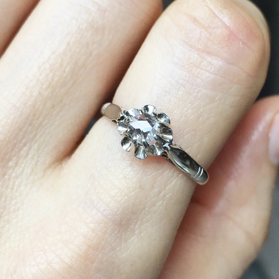 Bague Solitaire en or blanc et diamant