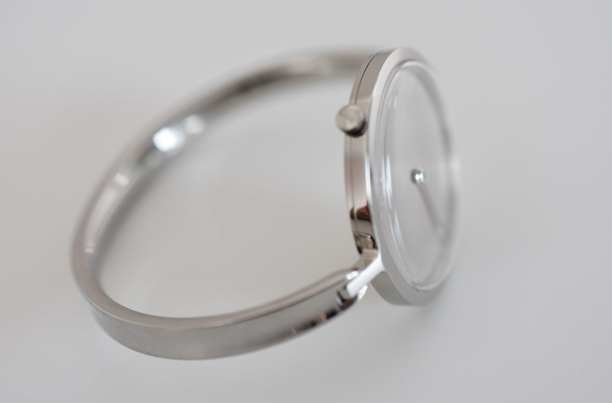 Georg Jensen dame, "Vivianna" Bangle Watch, numérotée 227, Circa 1970 - Castafiore