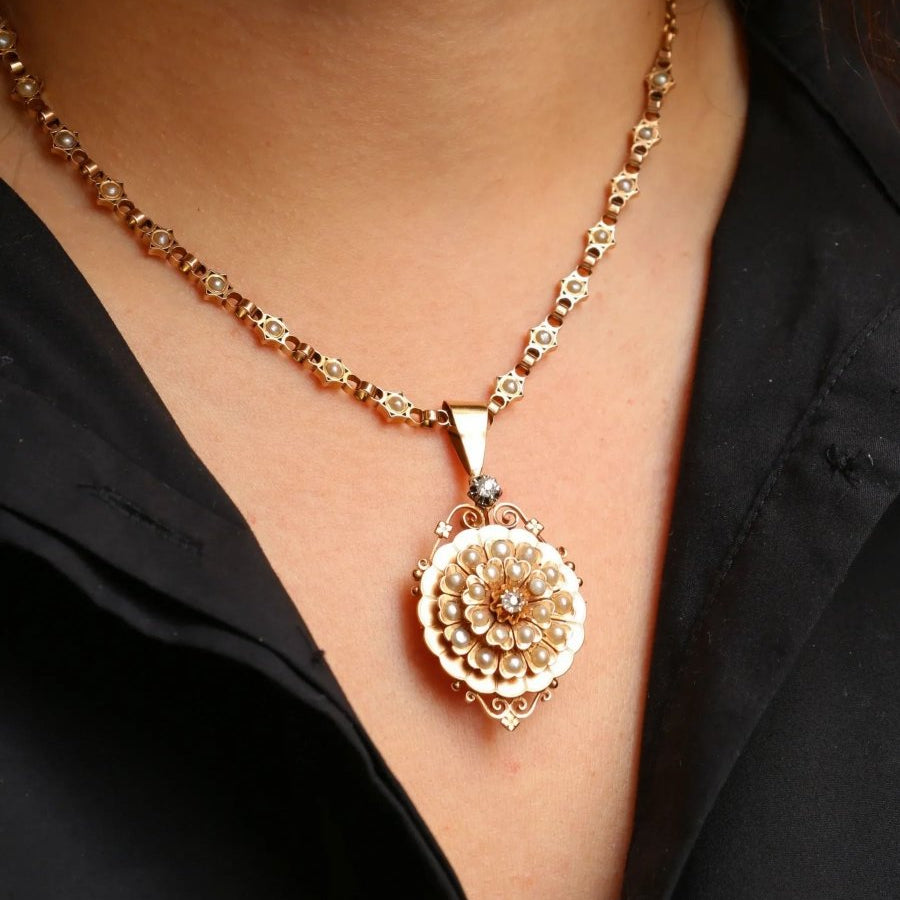 GEORGES BRUNET - Collier Napoléon III or jaune diamants perles fines - Castafiore