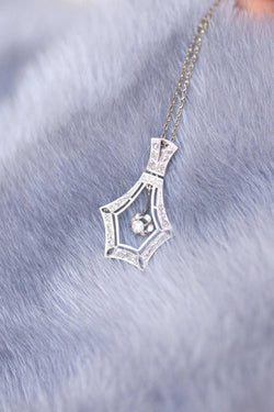 Grand pendentif Art Déco or blanc et diamants - Castafiore