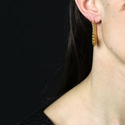 Grandes boucles doreilles créoles en or jaune godronné - Castafiore