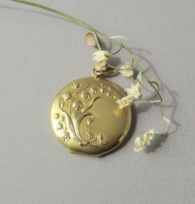Important pendentif porte photo Muguet Art Nouveau - Castafiore