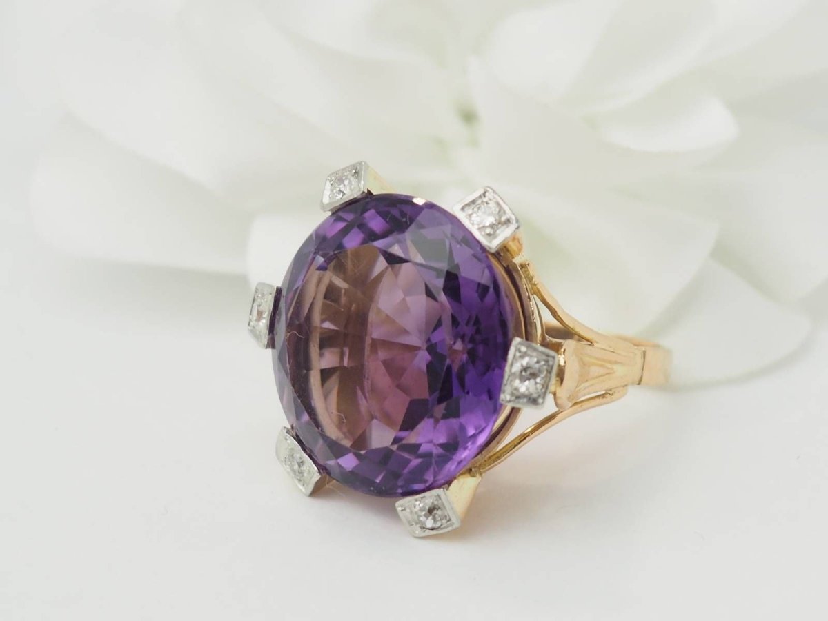 Importante Bague COCKTAIL en or rose, améthyste et diamants - Castafiore