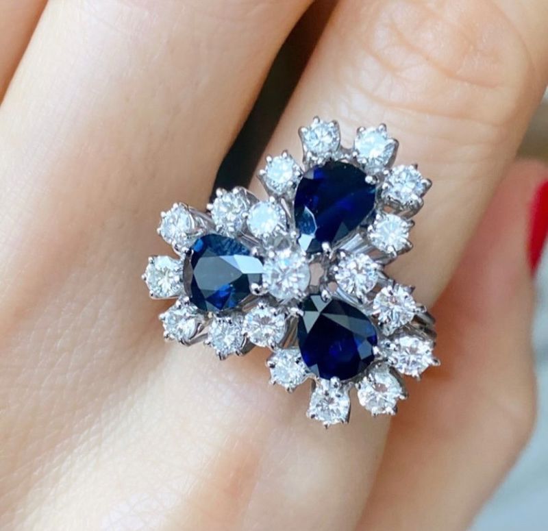 Importante bague en or blanc 18k saphirs et diamants - Castafiore