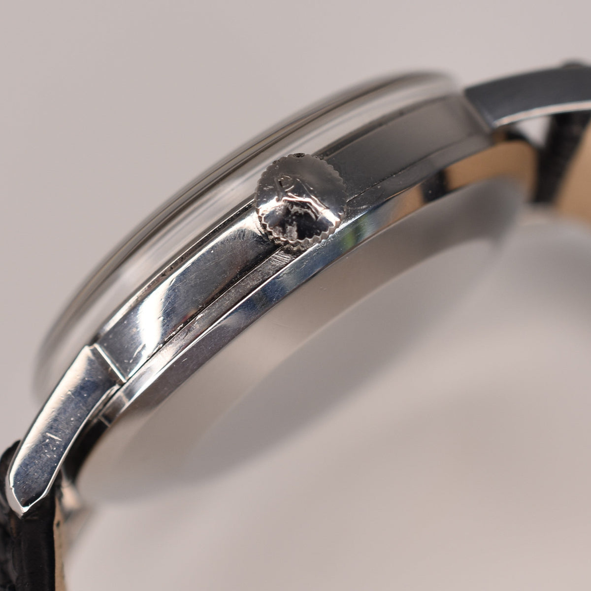 IWC Classique 1965, Calibre 8531 Pellaton, Réf. 602, full set avec certificat d'origine - Castafiore