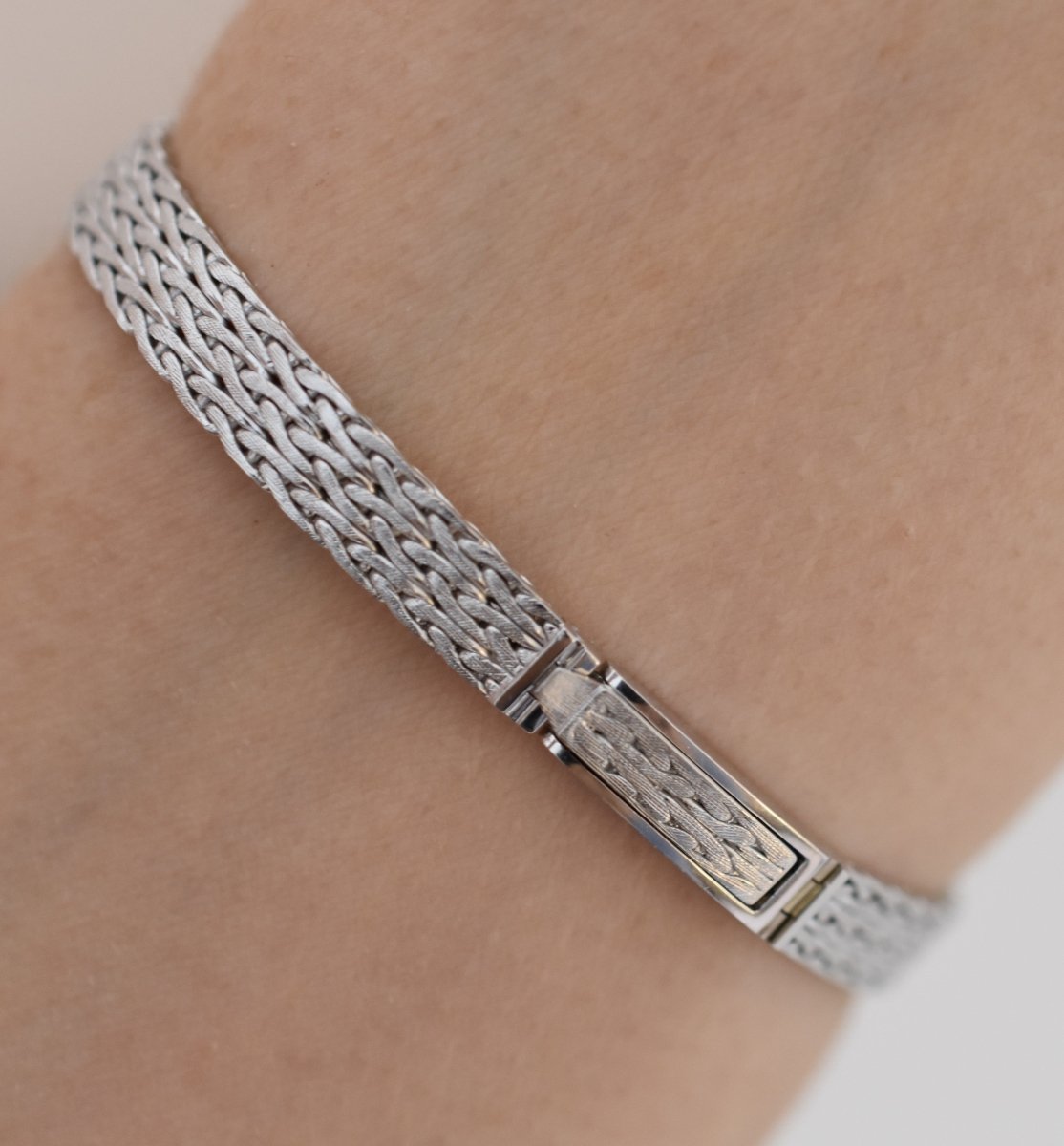 Jaeger - LeCoultre dame, entièrement or blanc 18 carats & diamants, vers 1960 - Castafiore