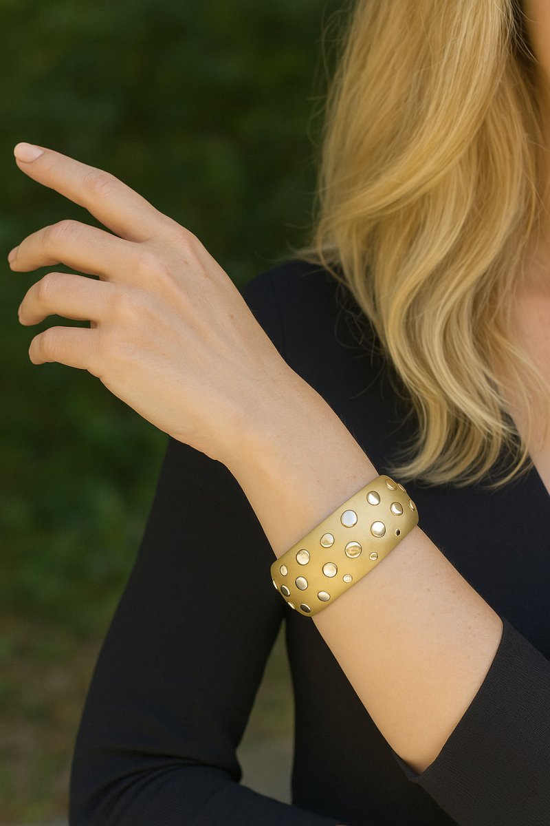 Large bracelet en or amati - Castafiore