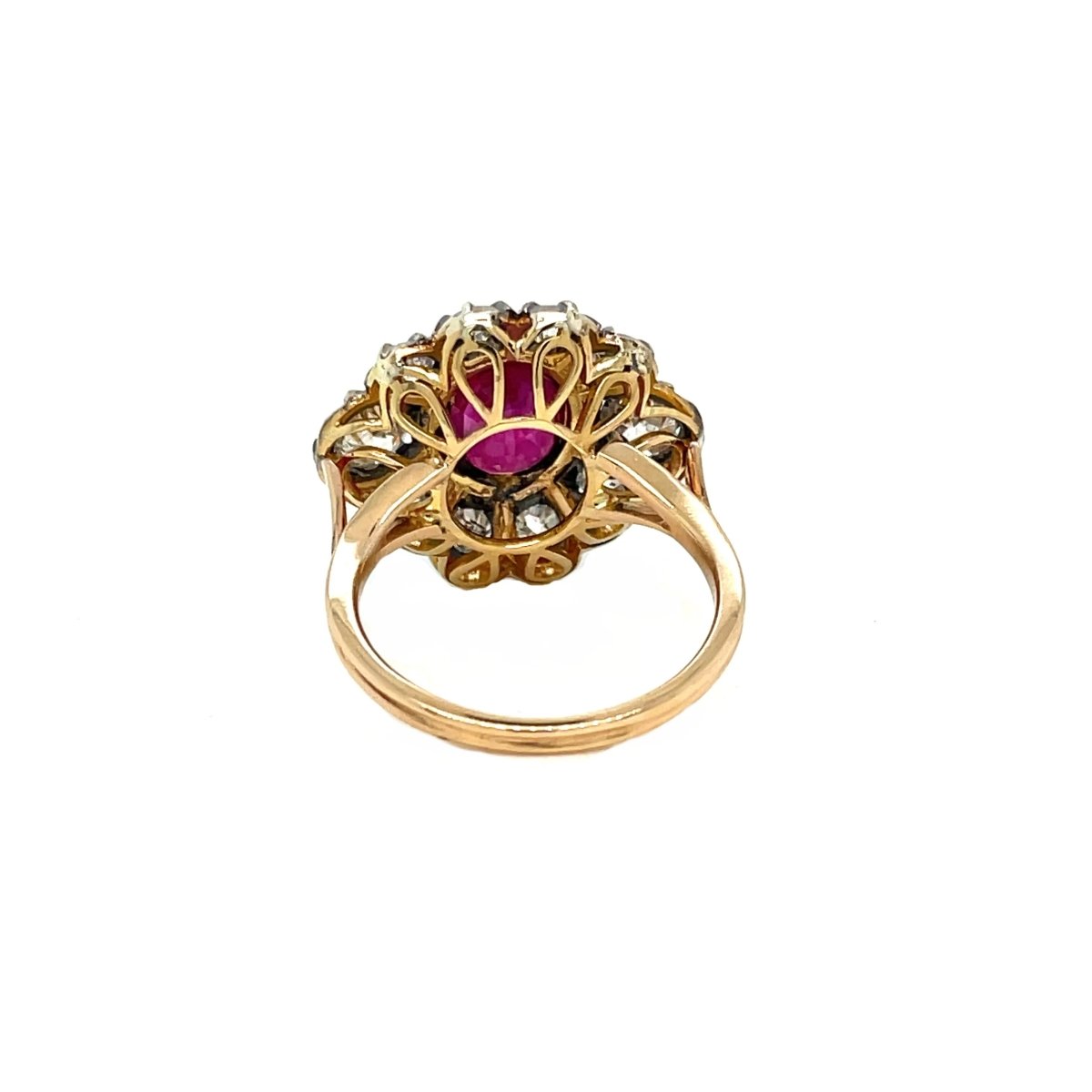Late 19th century 2.05 Carat Ruby Diamond Gold Cluster Ring - Castafiore