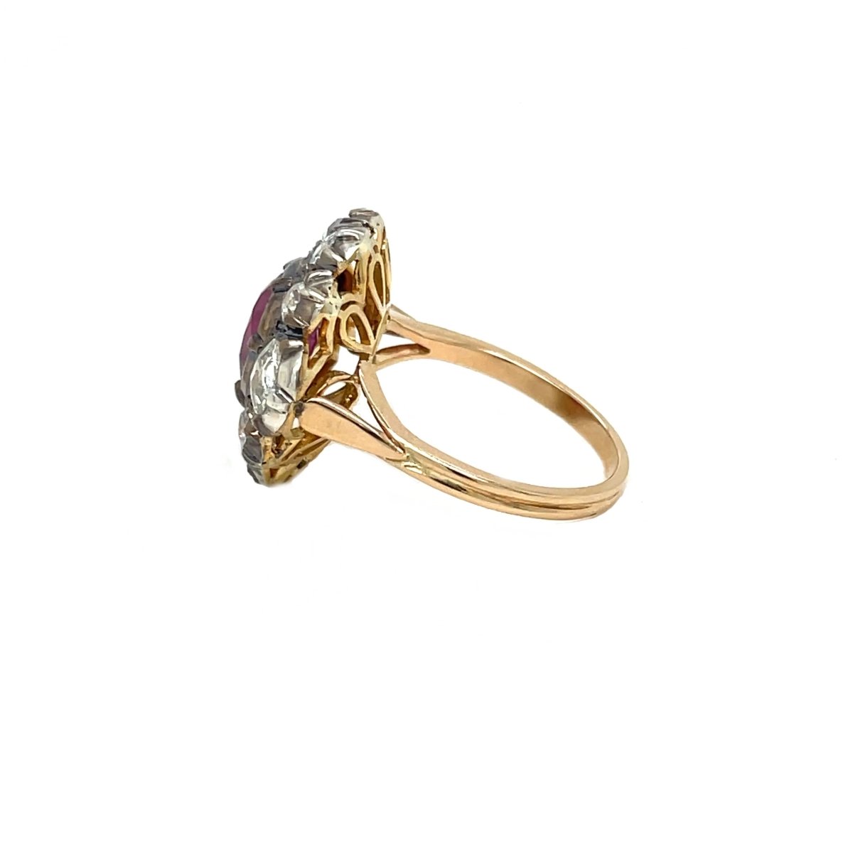 Late 19th century 2.05 Carat Ruby Diamond Gold Cluster Ring - Castafiore