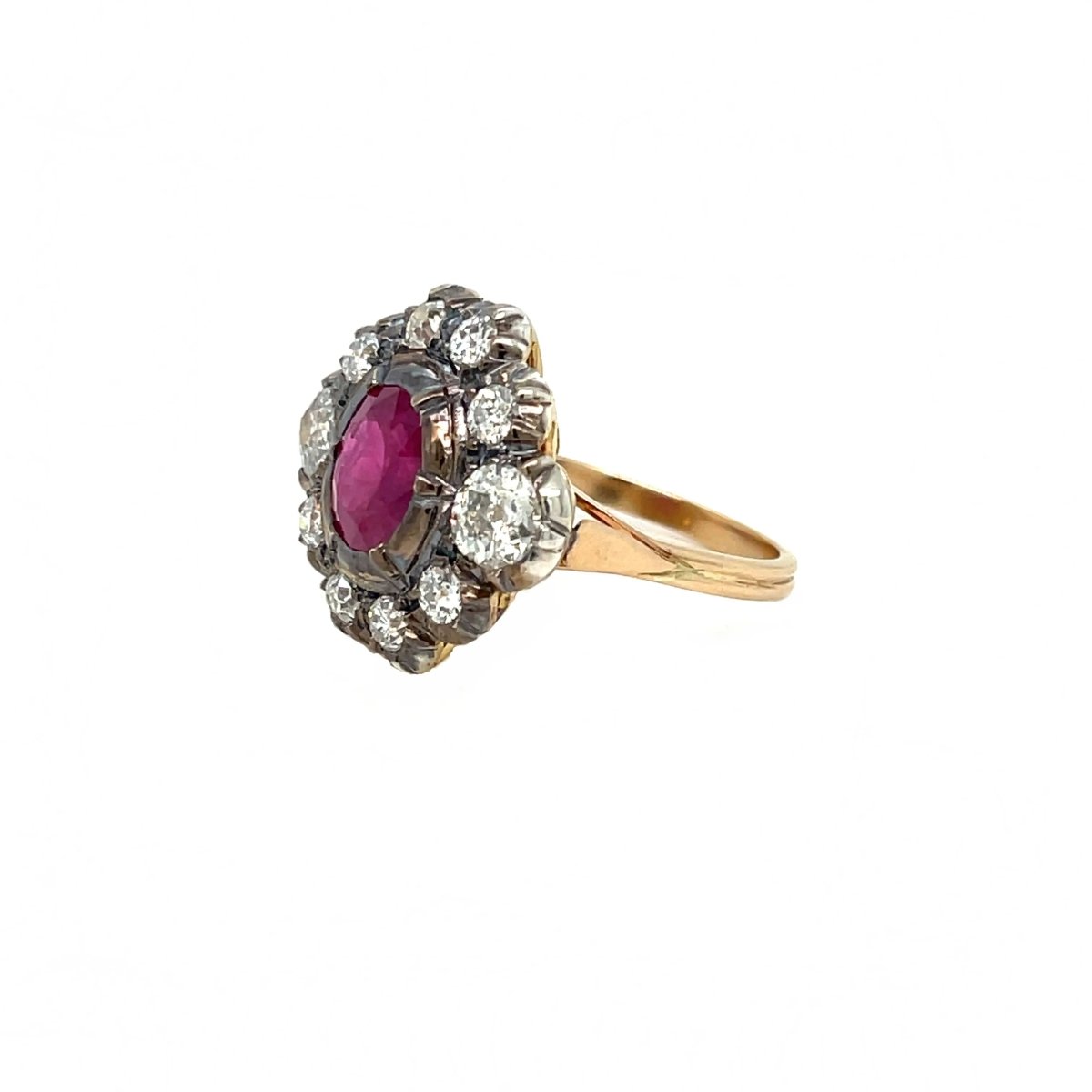 Late 19th century 2.05 Carat Ruby Diamond Gold Cluster Ring - Castafiore