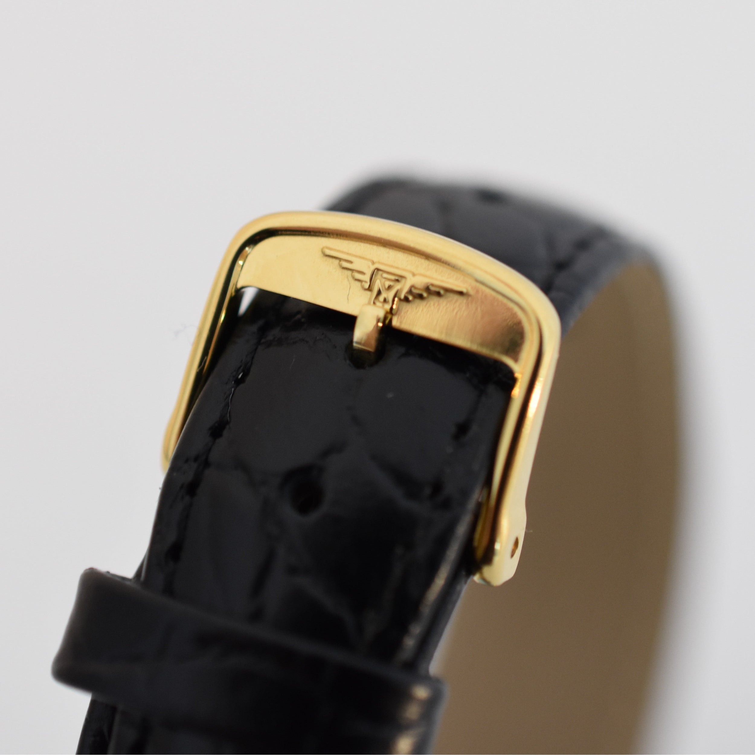 Longines "Classic Man", Calibre mécanique 420, or jaune 18 carats 750/000, Circa 1968 - Castafiore