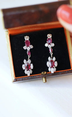 Longues Boucles d'Oreilles Rubis et Diamants - Castafiore