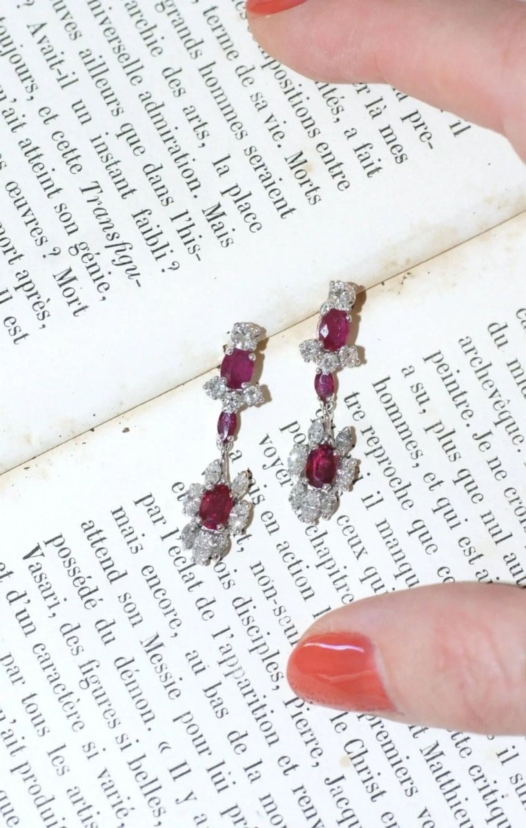 Longues Boucles d'Oreilles Rubis et Diamants - Castafiore