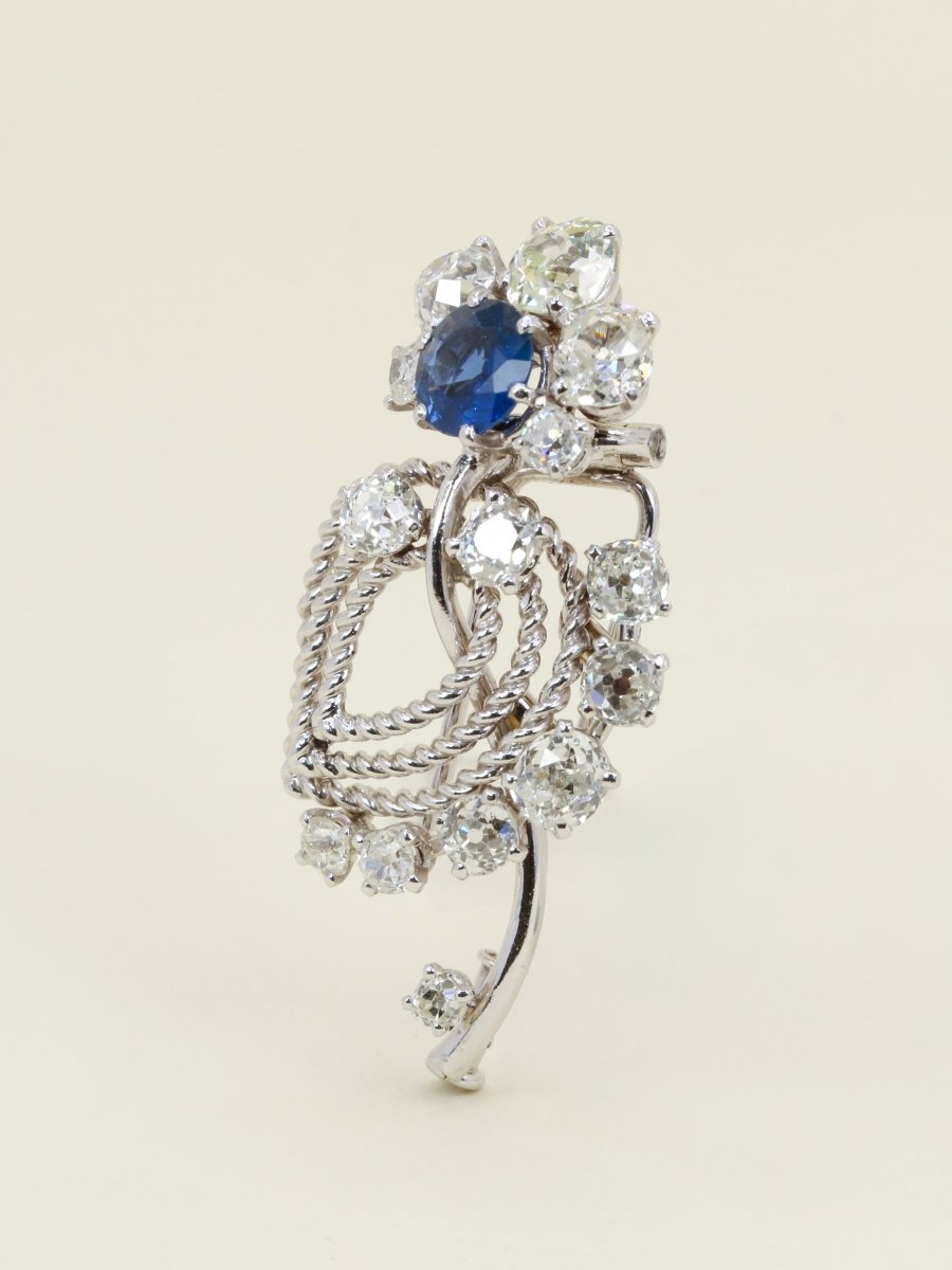 MAUBOUSSIN Broche or blanc saphir diamants taille ancienne - Castafiore