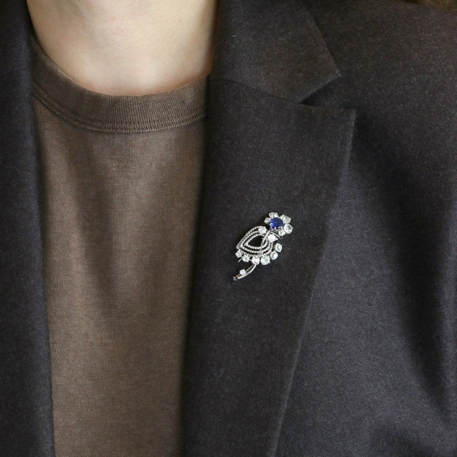 MAUBOUSSIN Broche or blanc saphir diamants taille ancienne - Castafiore