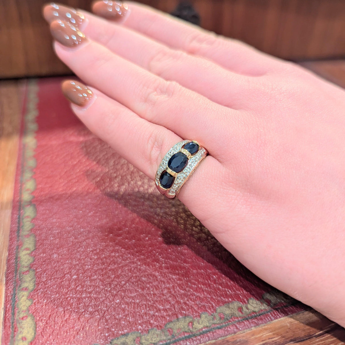 Yellow Gold Band Ring with Diamonds and Sapphires