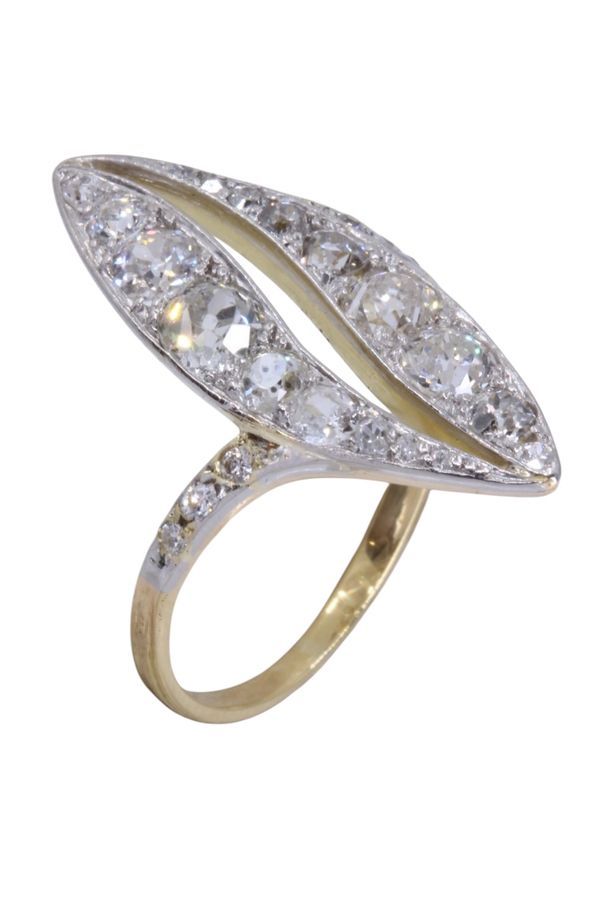 Bague marquise Art-nouveau en or jaune et diamants