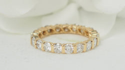 American wedding ring in yellow gold and diamonds