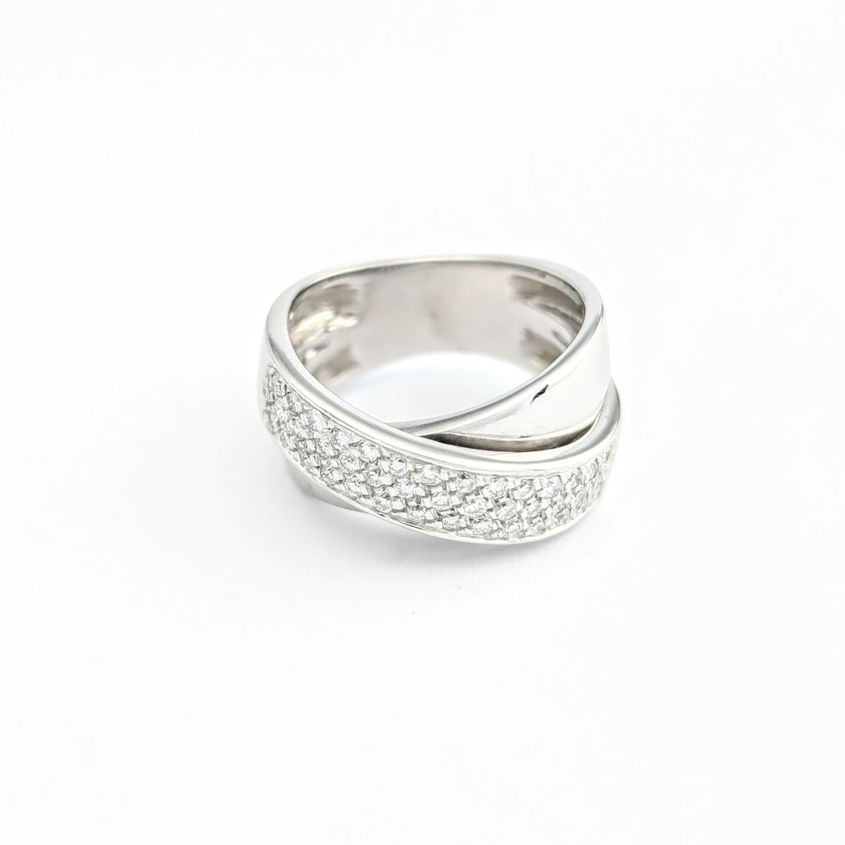 White Gold and Diamond Ring