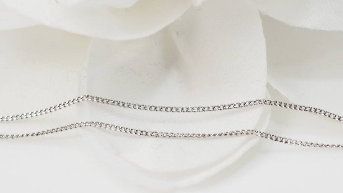 White gold, tanzanite and diamond necklace