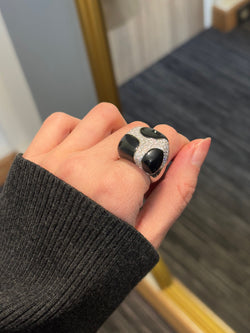 Bague cocktail en or 18k, email et diamants