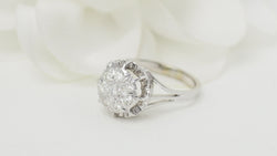Bague vintage en or blanc et diamants