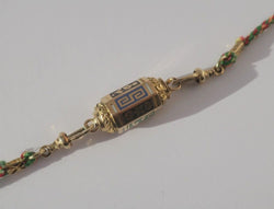 Collier fermoir ancien en or rose et émail