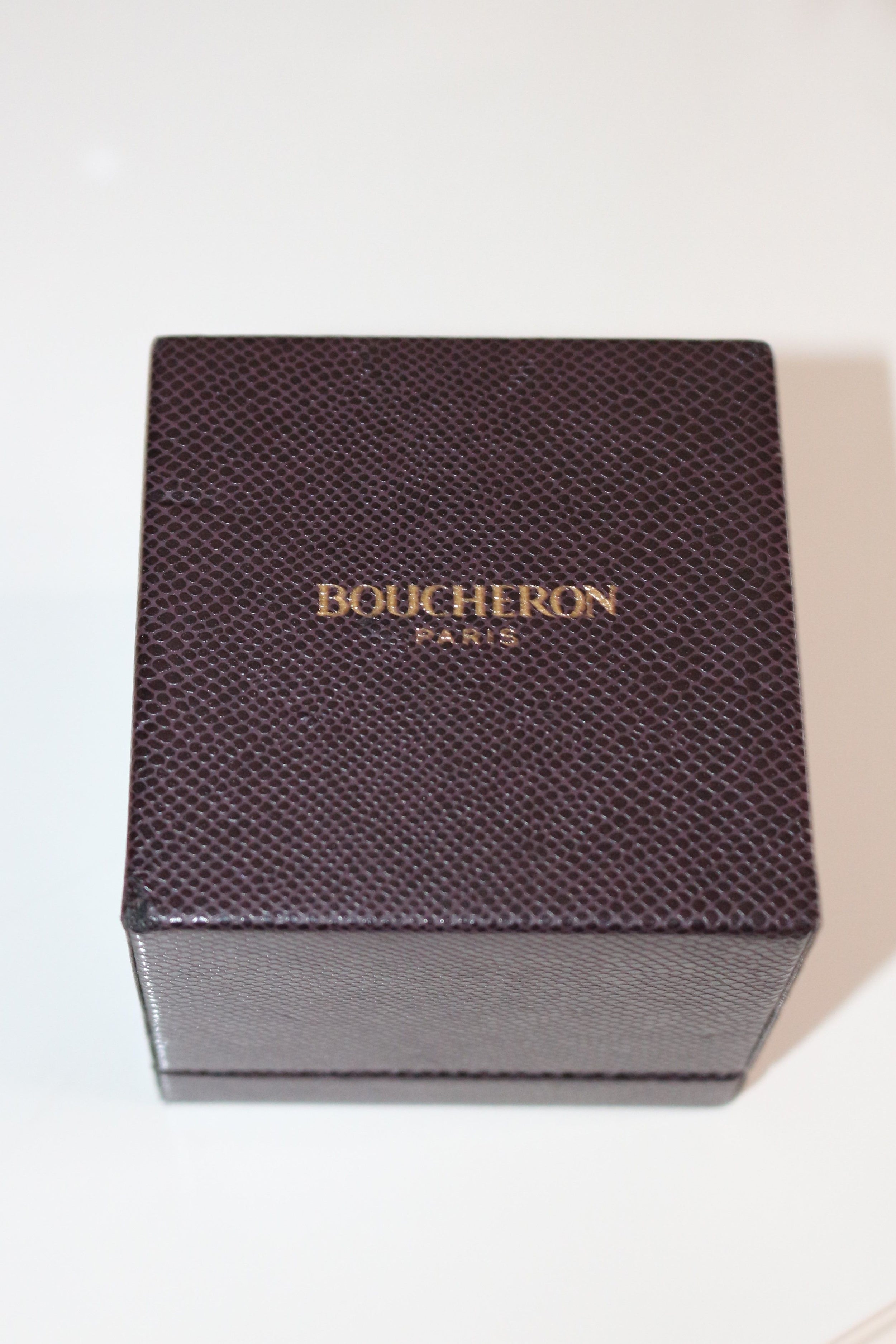 BOUCHERON “Ma Jolie” ring in white gold, sapphires and amethyst