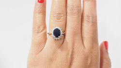 Bague en or blanc, saphir et diamants