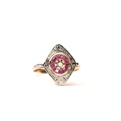 Bague marquise ancienne rubis et diamants en or deux tons