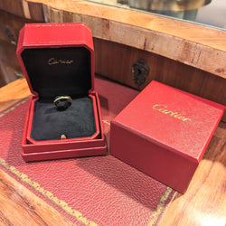 Cartier 1895 wedding ring in yellow gold