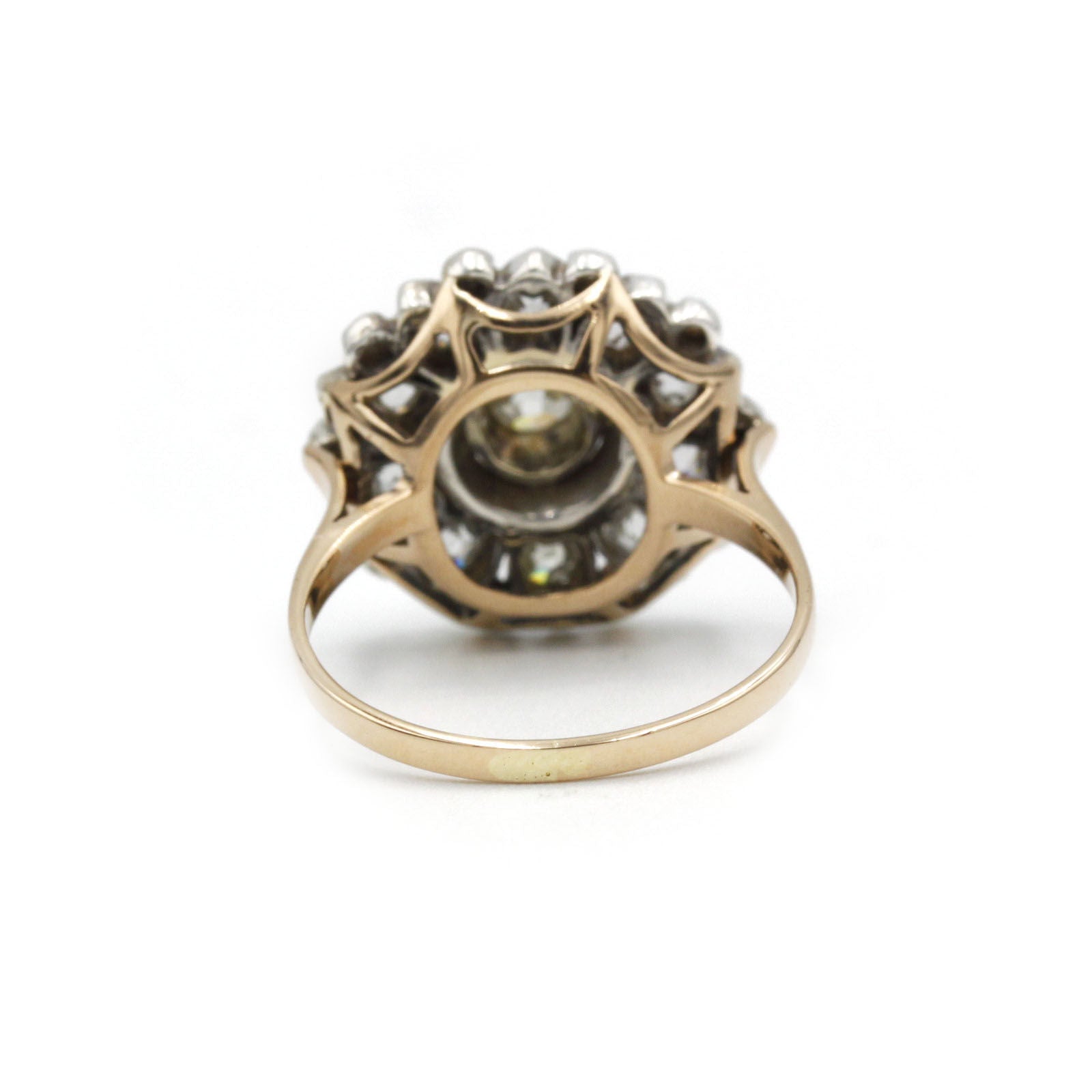 Ring - Gold and diamonds